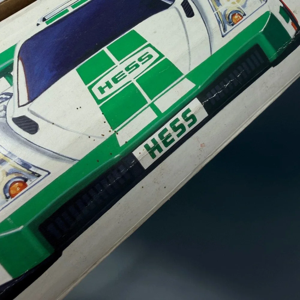 Hess 2009 Race Car and Racer Toy‎ Set Green White Flashing Lights Sounds Motor